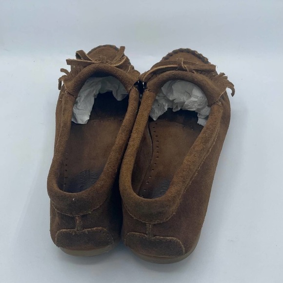 Minnetonka Kilty Hardsole - Picture 8 of 16